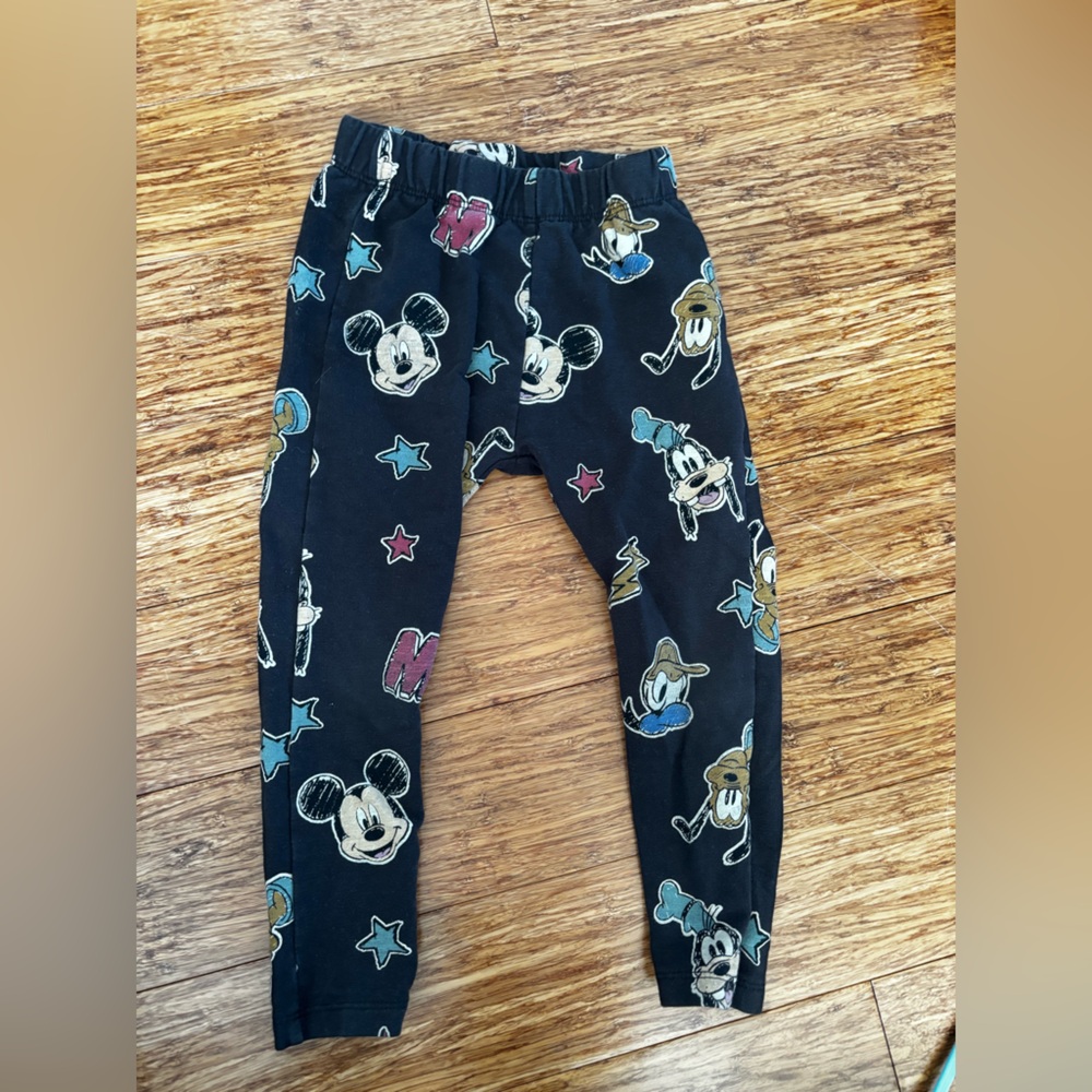 EUC Mickey Mouse leggings